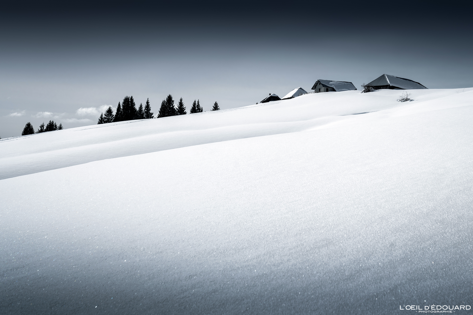 Chalets de la Fullie, Massif des Bauges en hiver © L\\\'Oeil d\\\'Édouard - Tous droits réservés