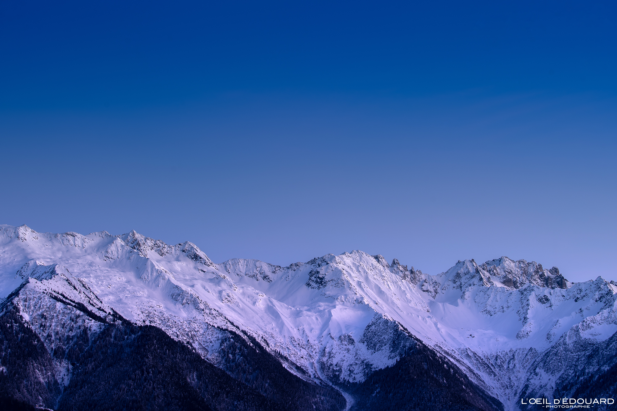 Crépuscule, Chaine de la Lauzière en hiver © L'Oeil d'Édouard - Tous droits réservés